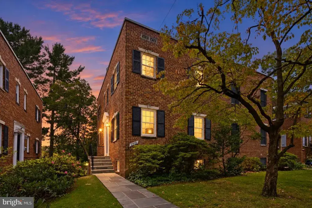 2908 Upton St Nw, WASHINGTON