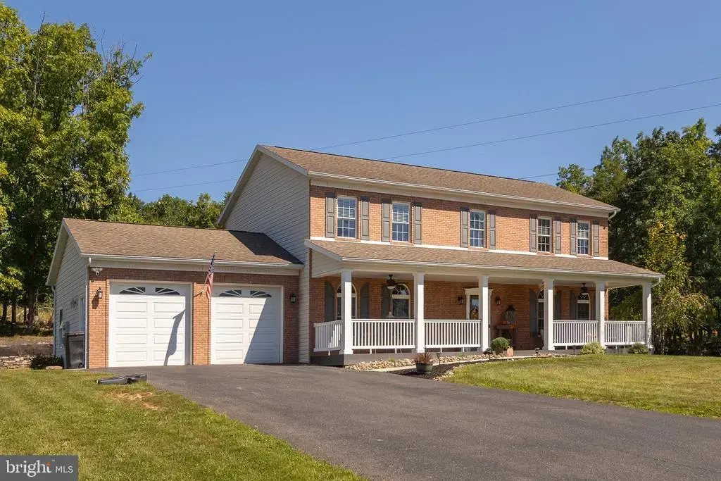 681 N Lakewood Dr, RIDGELEY