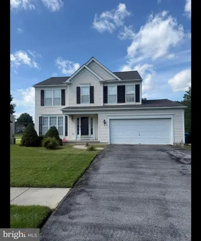 6 Blue Mist Ct, Newark