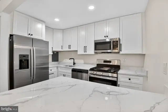 205-d Victor Pkwy #205d, Annapolis
