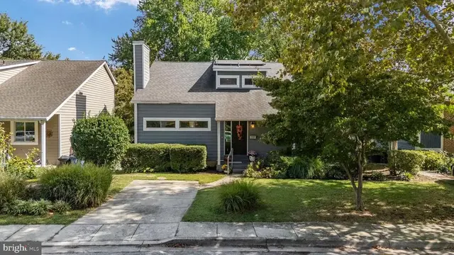 237 Chatham Ln, Annapolis