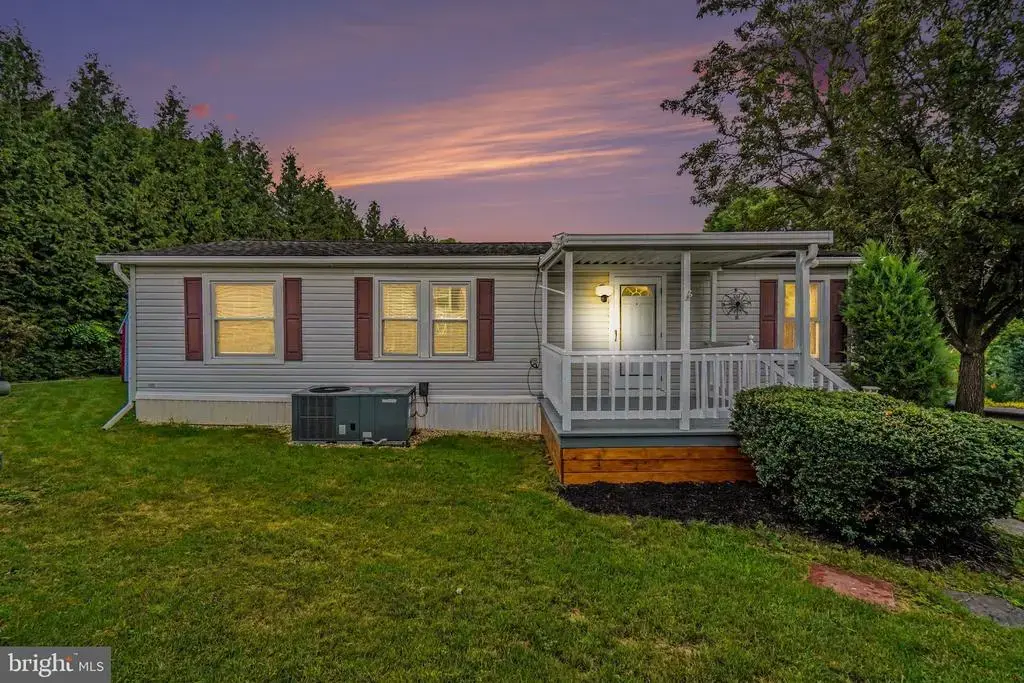516 W Cedar St, PALMYRA