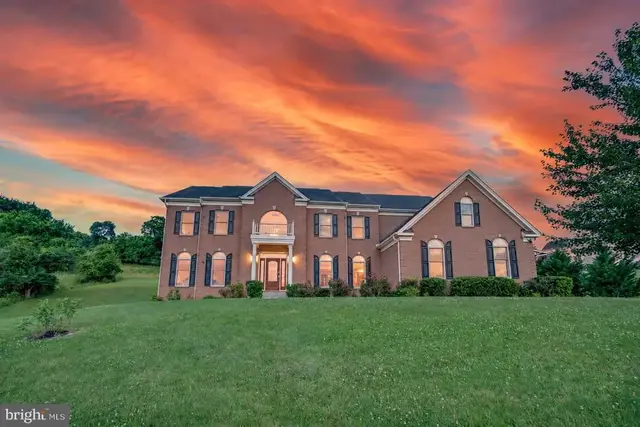 15000 Barlow Dr, Waterford