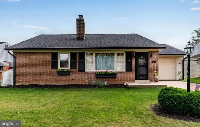 31 Fargreen Road Rd, Camp Hill