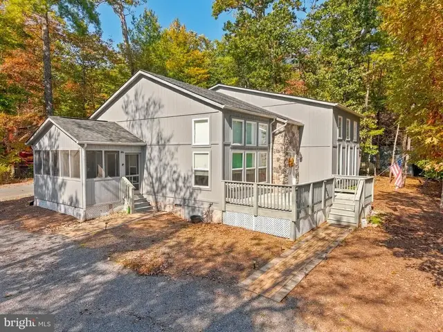 353 Killmon Rd, Basye