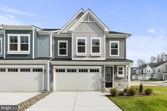 351 Gallagher Dr, Ocean View