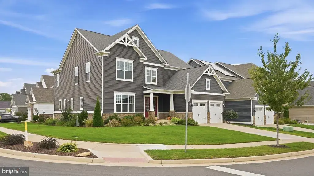 514 Pepperidge Dr, STAFFORD
