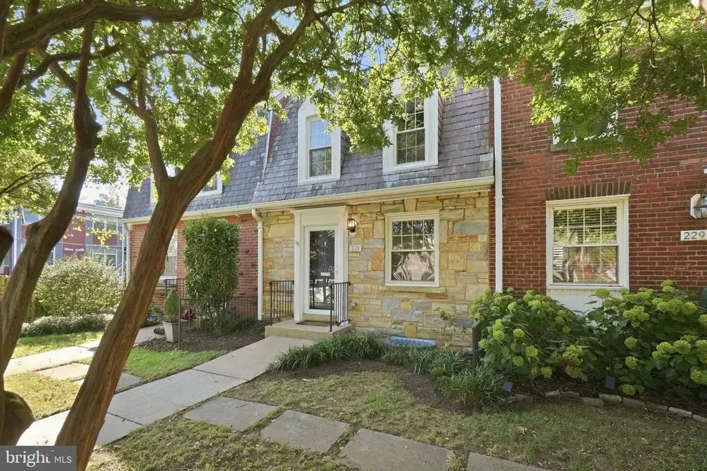 231 E Mason Ave, ALEXANDRIA