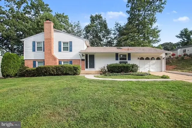 9302 Ashmeade Dr, Fairfax