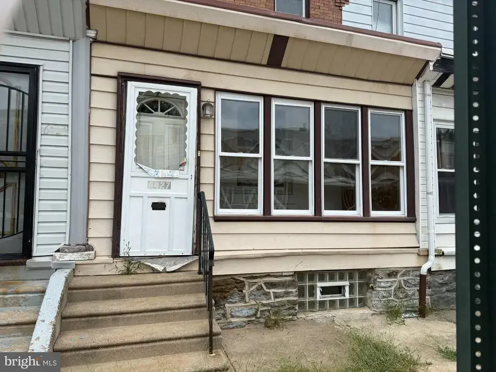 6427 N Lambert St, PHILADELPHIA