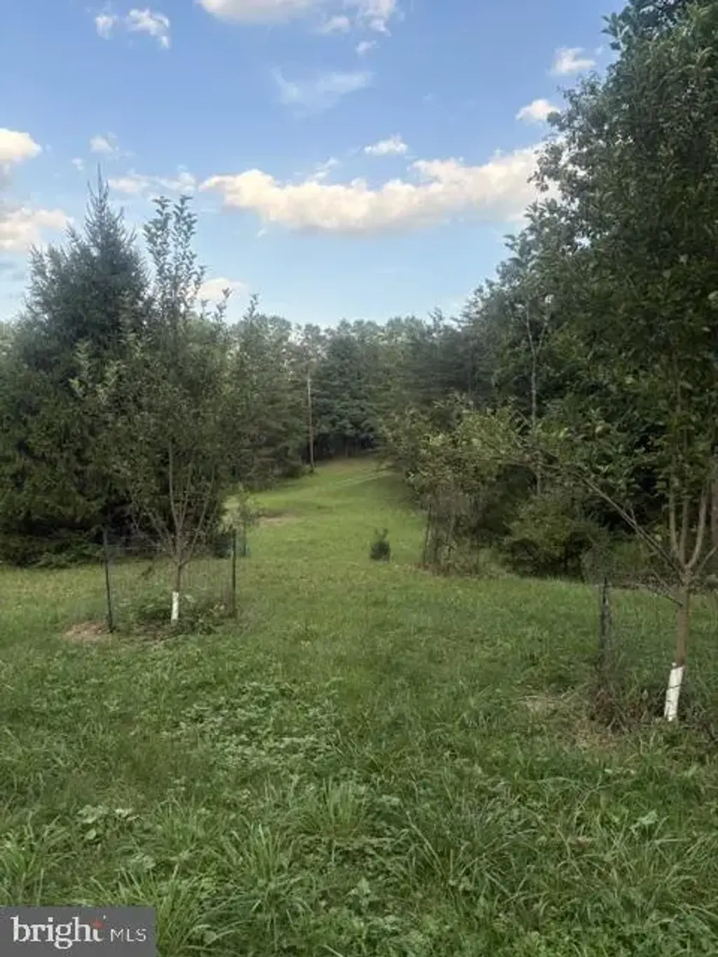 Rolling Hills Rd, DAUPHIN