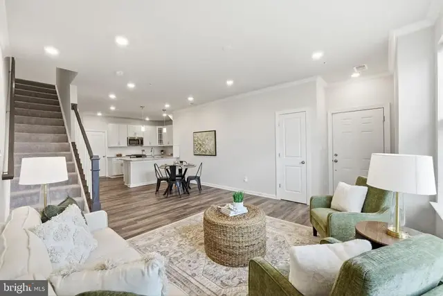 2325 Stephanie Tessa Ln, Woodbridge