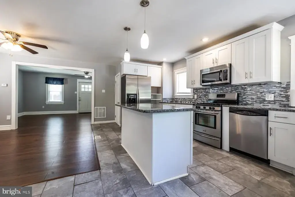 27 Apple Ave, BELLMAWR