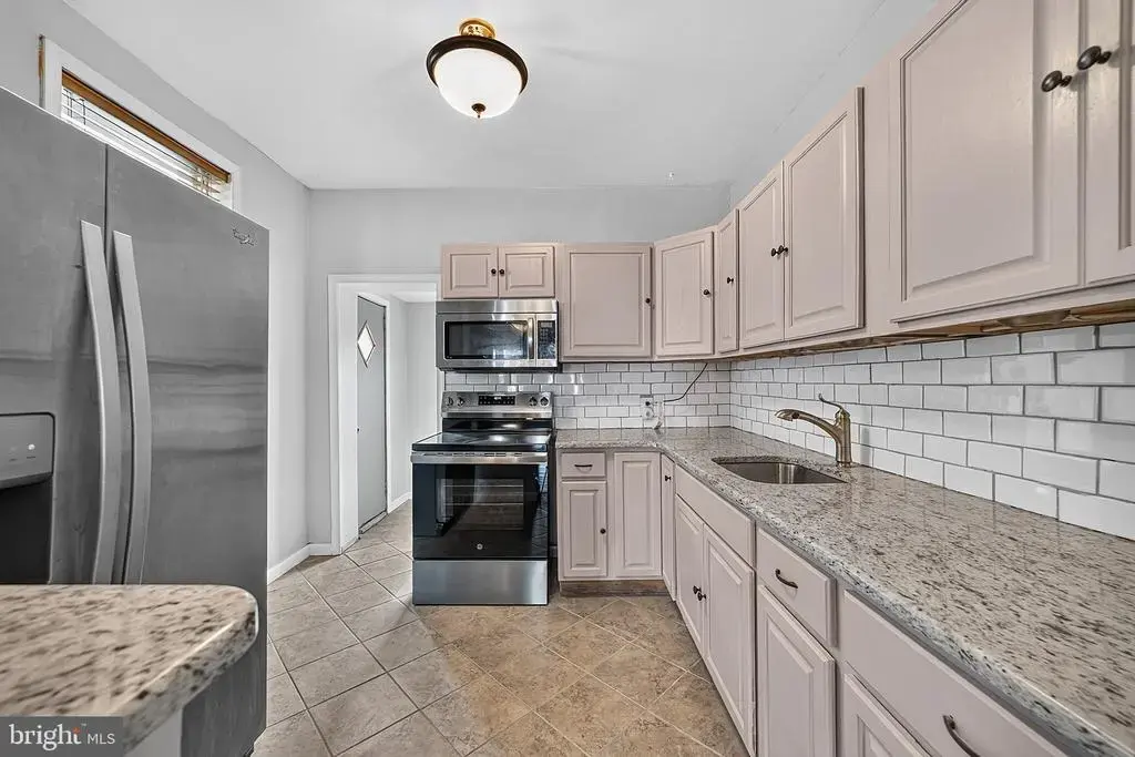 5237 Sylvester St, PHILADELPHIA