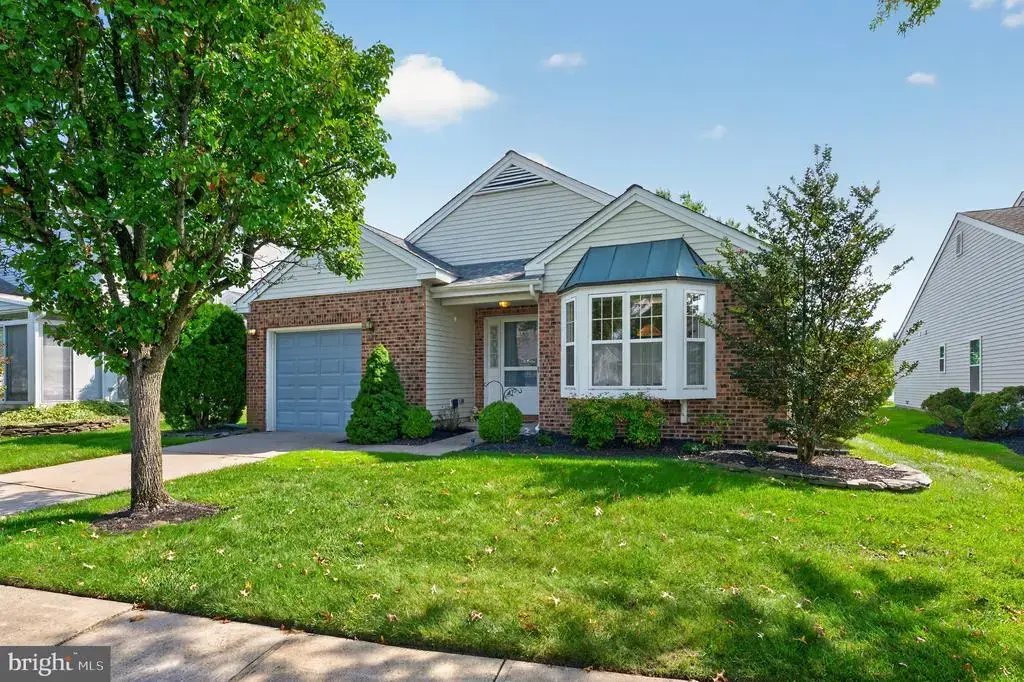 157 Indigo Dr, MOUNT LAUREL