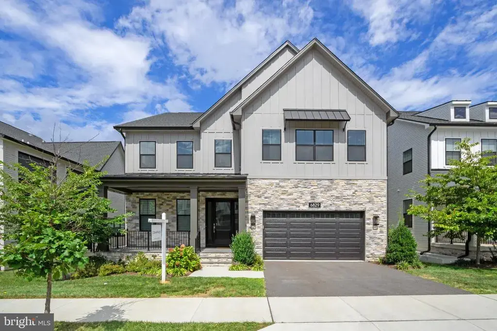 6829 Penngrove Ln, BETHESDA