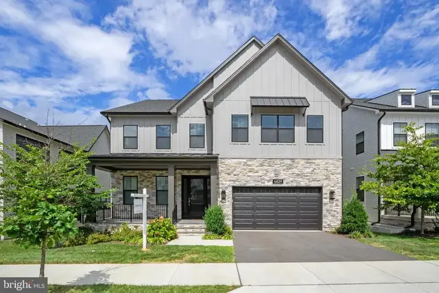 6829 Penngrove Ln, Bethesda