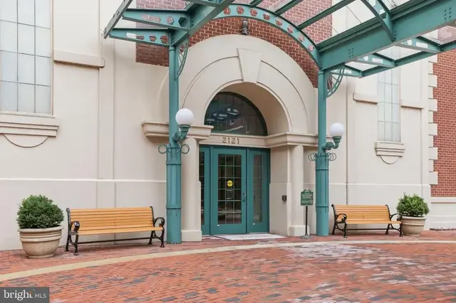 2121 Jamieson Ave #602, Alexandria