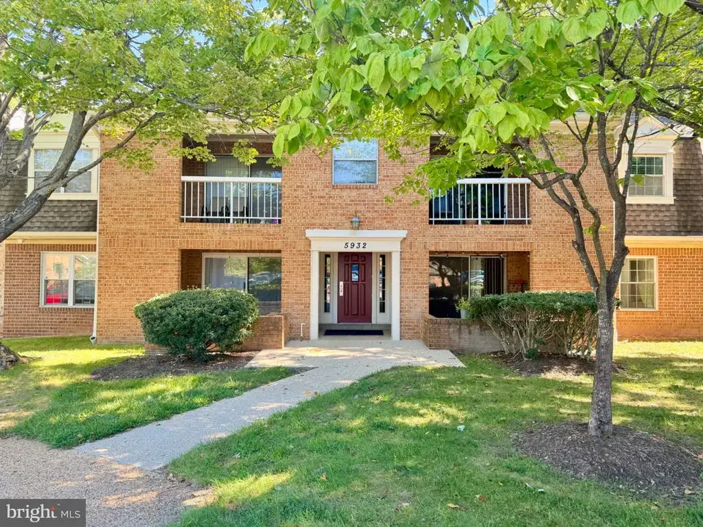 5932 Cove Landing Rd #302d, BURKE