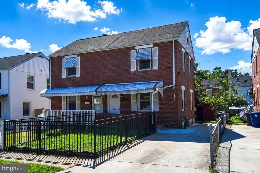 2124 S Oxford St, ARLINGTON