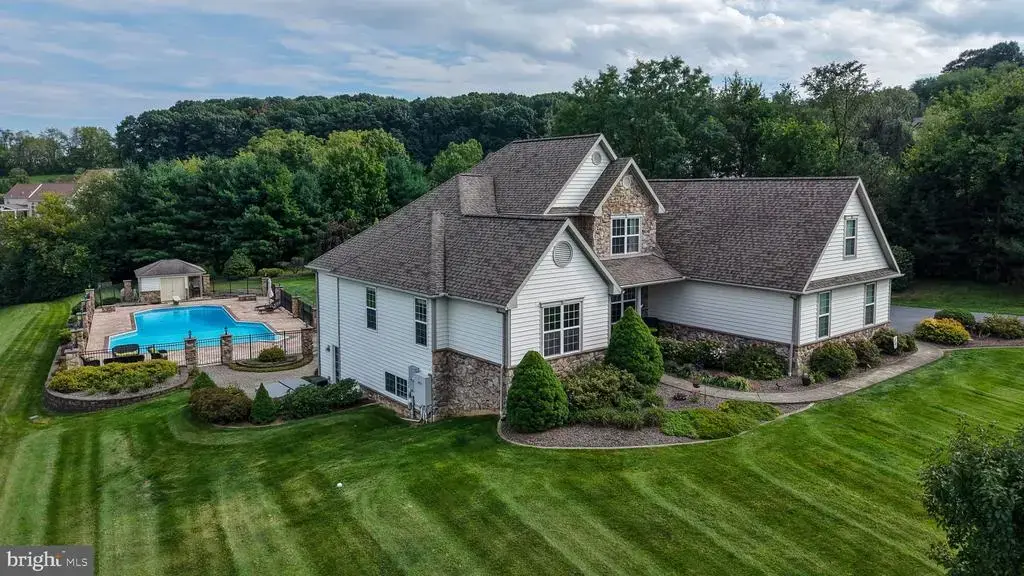 231 Hawkview Ct, MOHRSVILLE