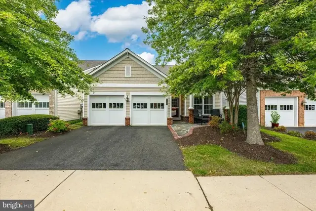 8930 Pink Carnation Ct, Lorton