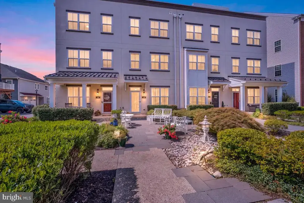 108 Royal Mews, BENSALEM