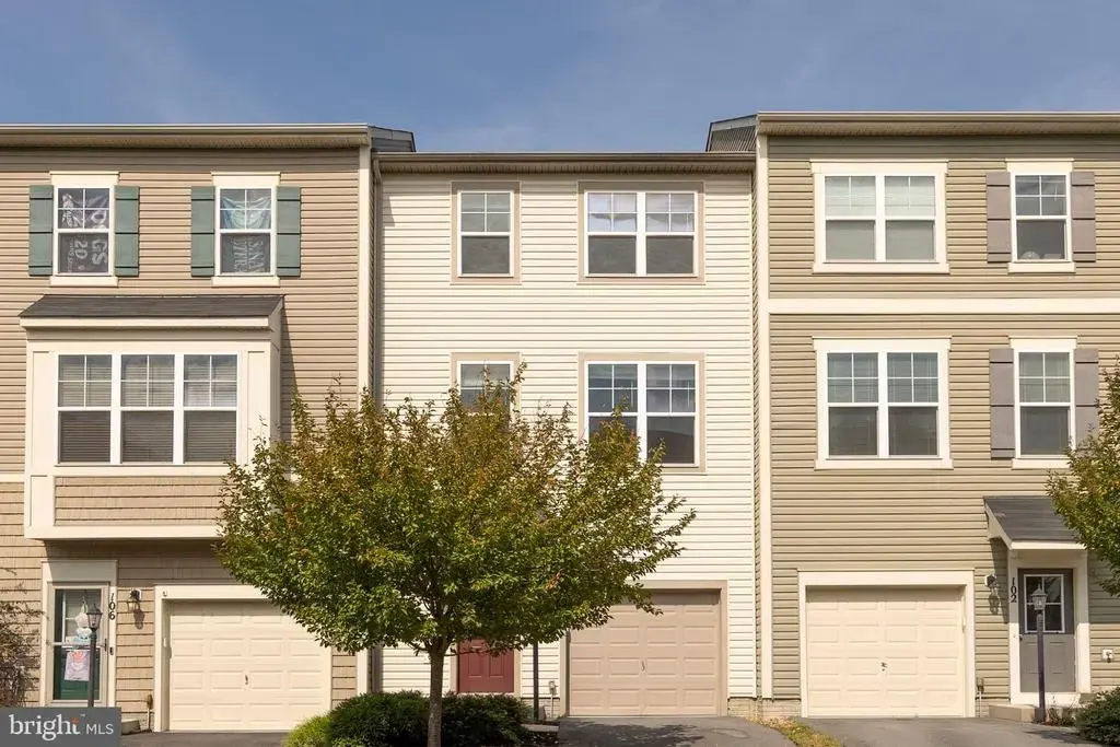 104 Pintangle Ct, STEPHENSON