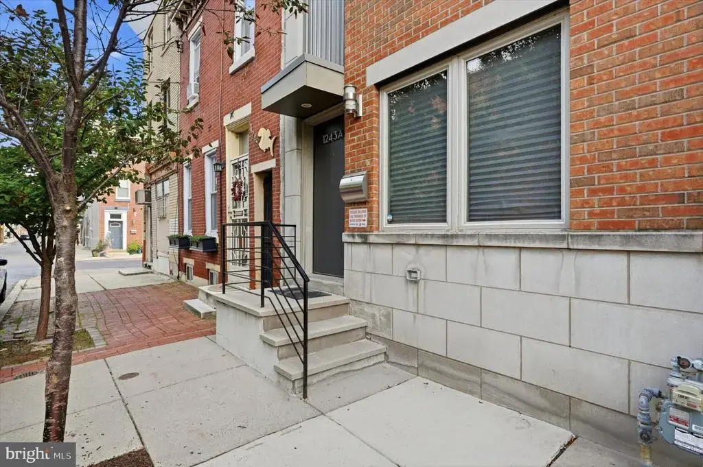 1243 Crease St #1, PHILADELPHIA