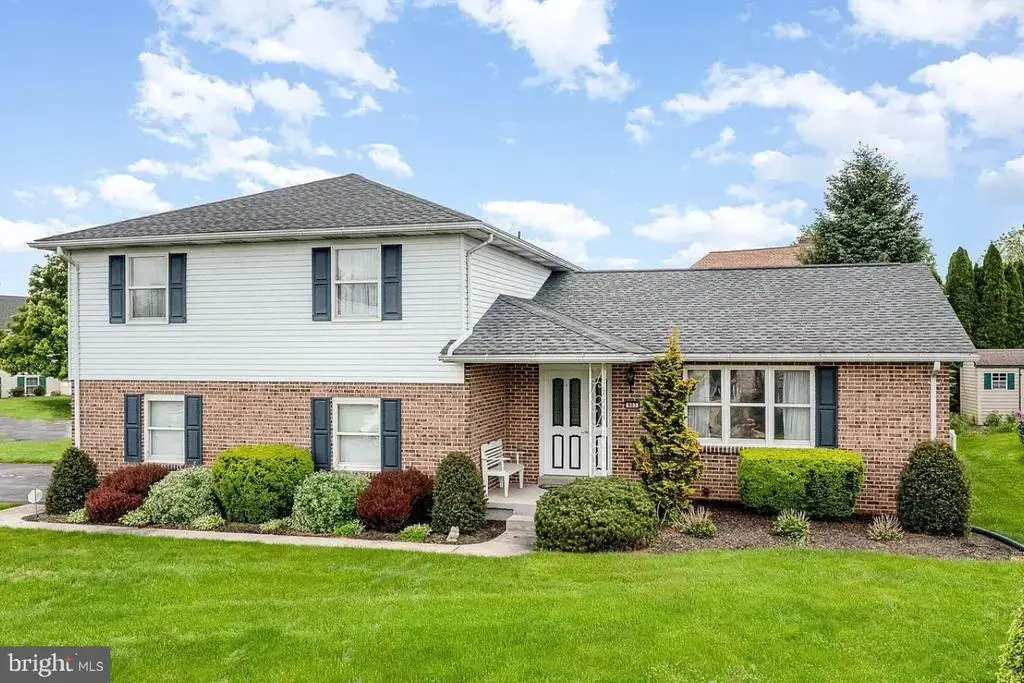 903 Manor Dr, HARRISBURG