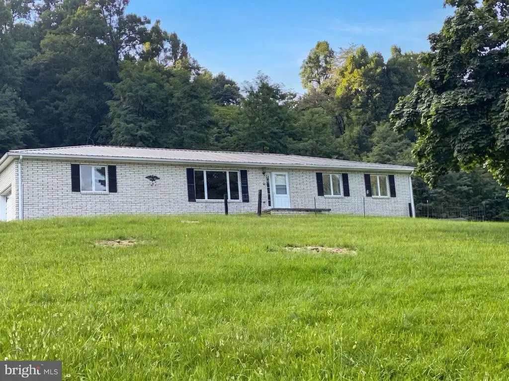 814 Becks Gap Rd, CAPON BRIDGE
