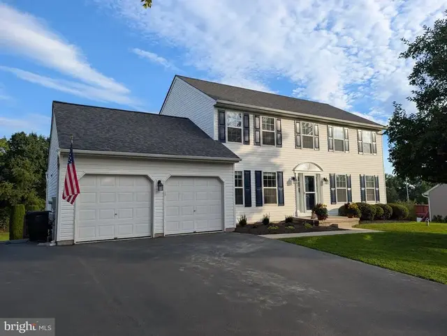 77 Autumn Ln, Royersford