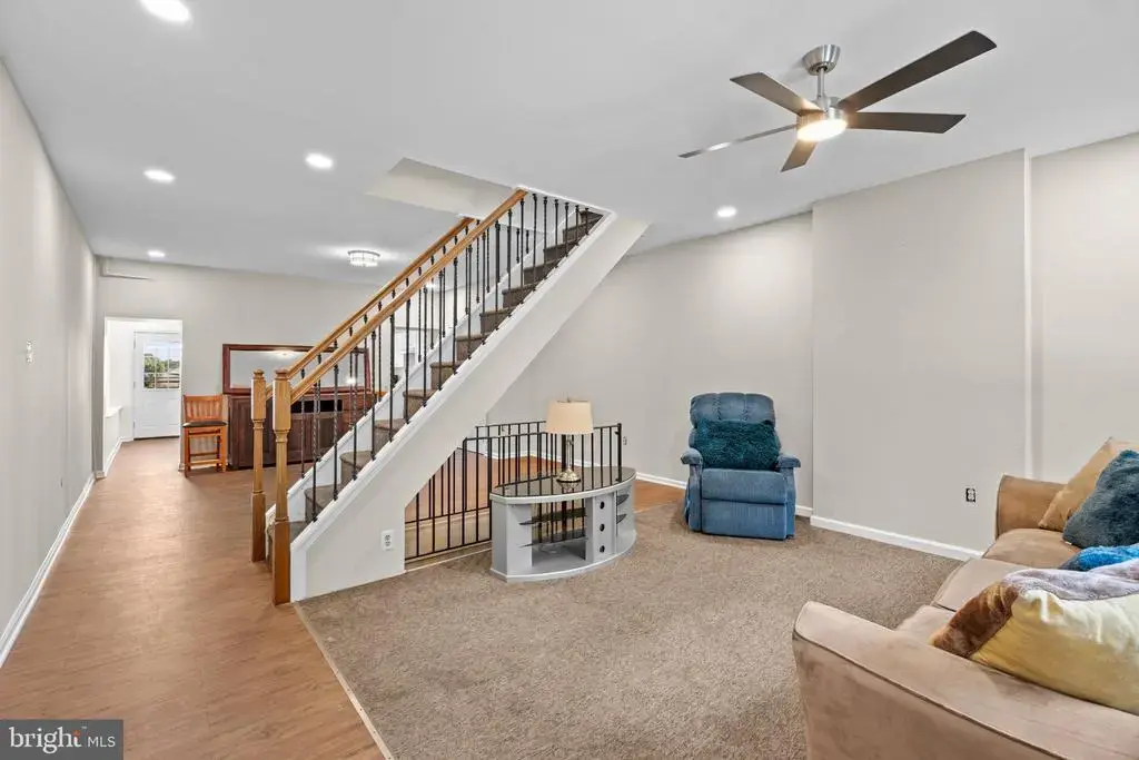235 Hermitage St, PHILADELPHIA