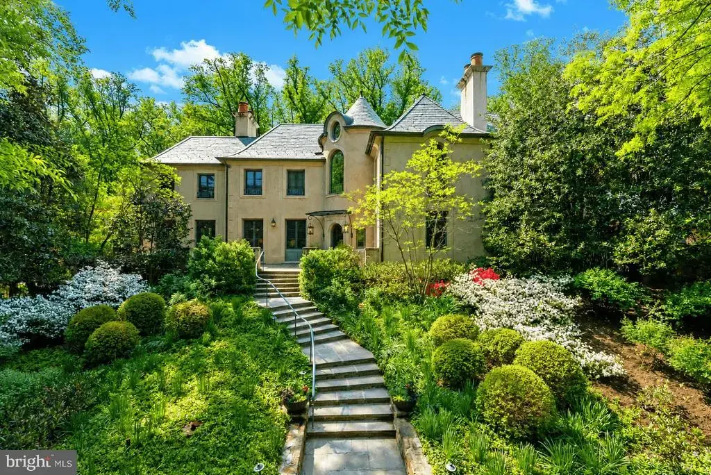 4500 Garfield Nw, WASHINGTON