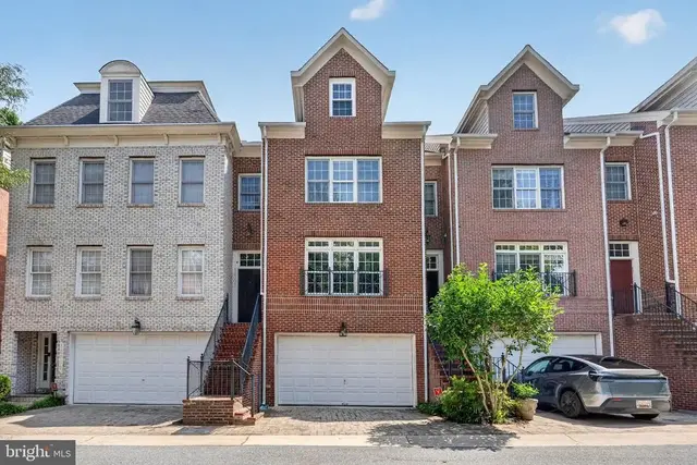 12007 Montrose Park Pl, Rockville
