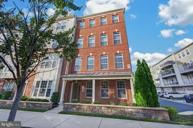 7432 Saint Margarets Blvd #b, Hanover