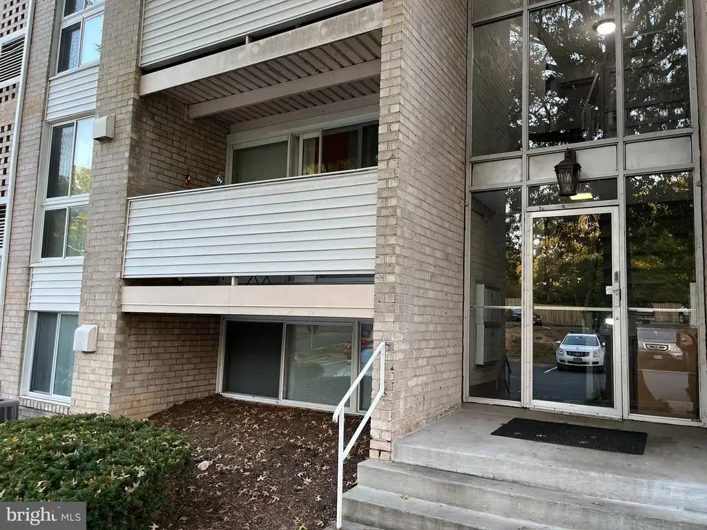 5610 Bloomfield Dr #101, ALEXANDRIA
