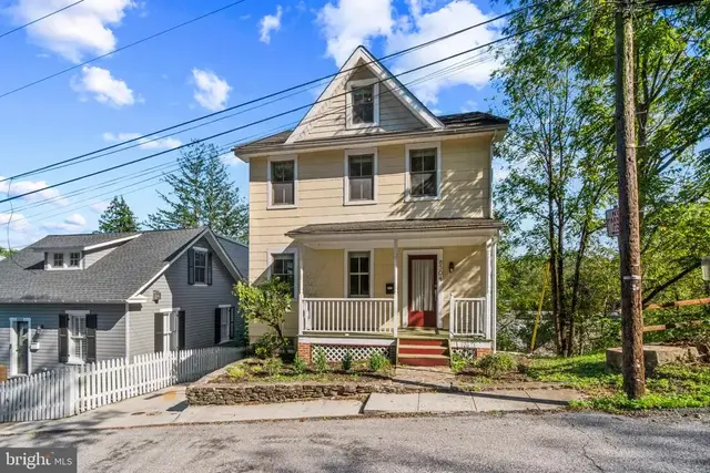 8504 Hill St, Ellicott City