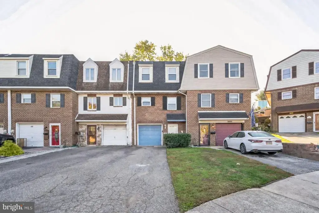 127 Sutcliffe Ln, CONSHOHOCKEN