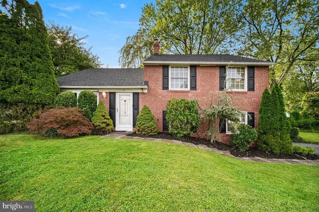 111 Michaels Ln, WALLINGFORD