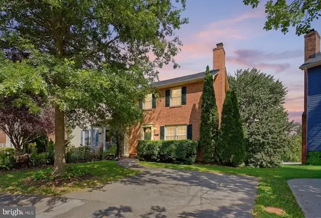 812 Appleseed Ct, Winchester
