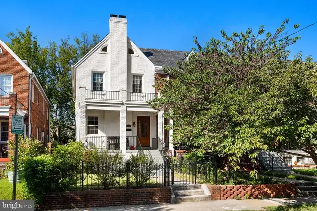 1319 Sheridan St Nw, Washington