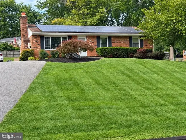 4302 Coolidge Ct, Sykesville