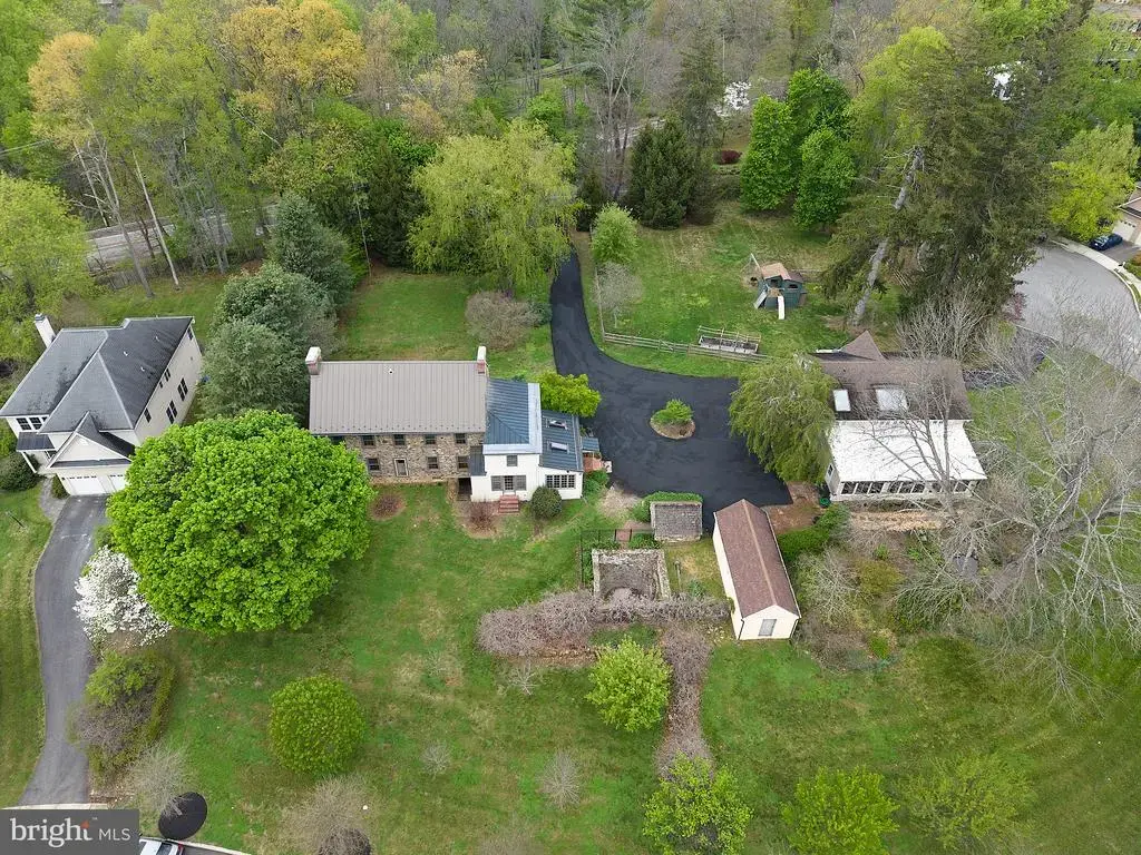 525 Raspberry Ln, WEST CHESTER