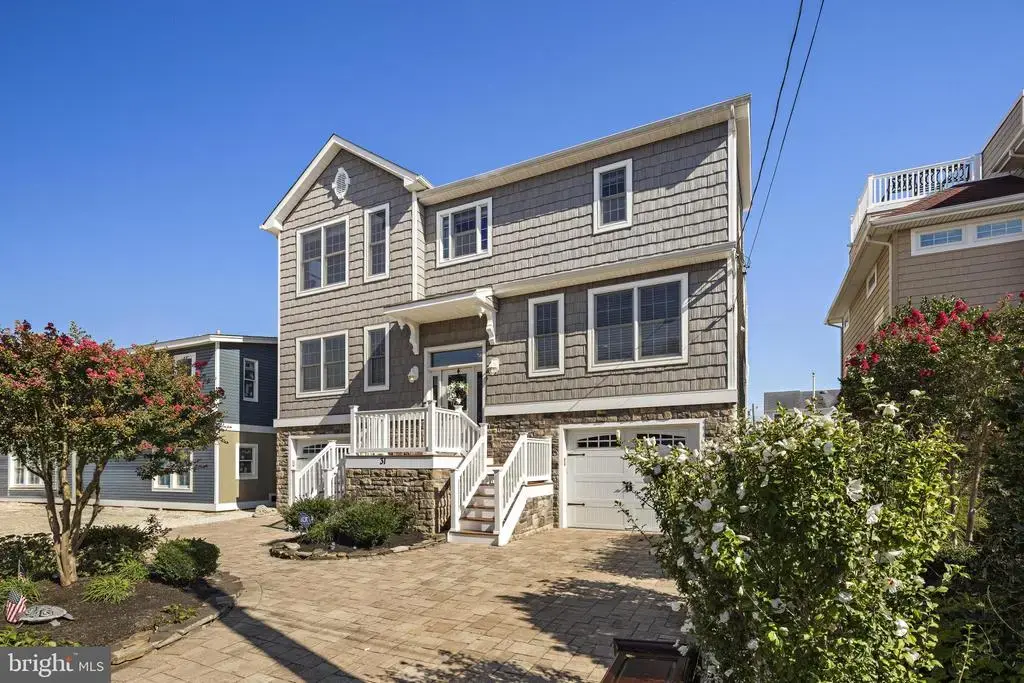 31 Marin Ln, MANAHAWKIN