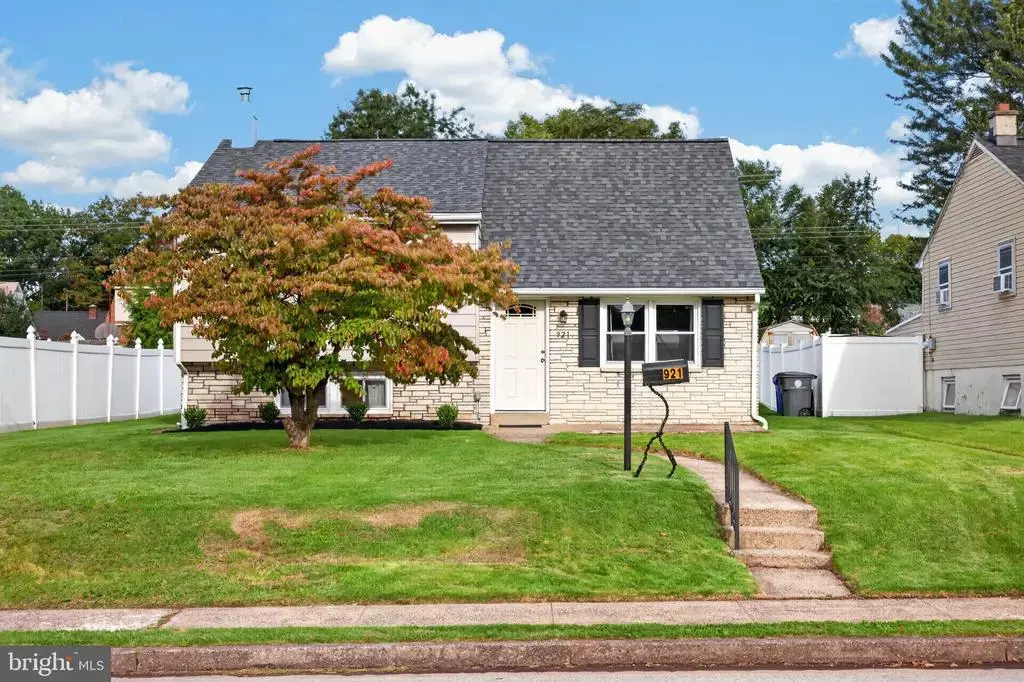 921 Hale St, POTTSTOWN