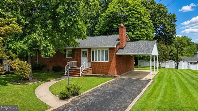 7905 Hilltop Ave, Nottingham
