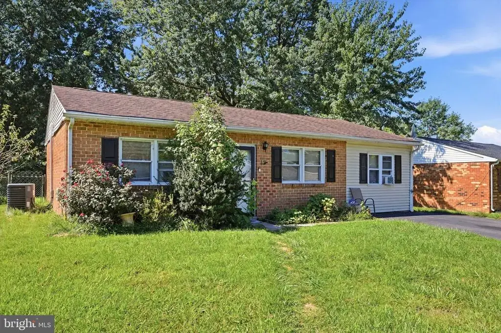 12 Strauss Way, NEWARK