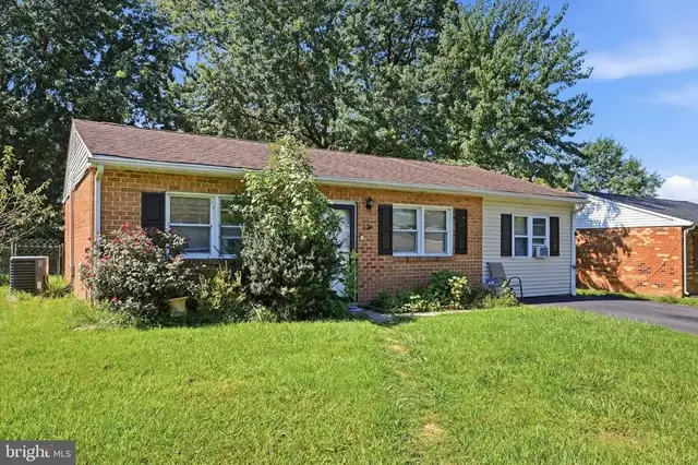 12 Strauss Way, Newark