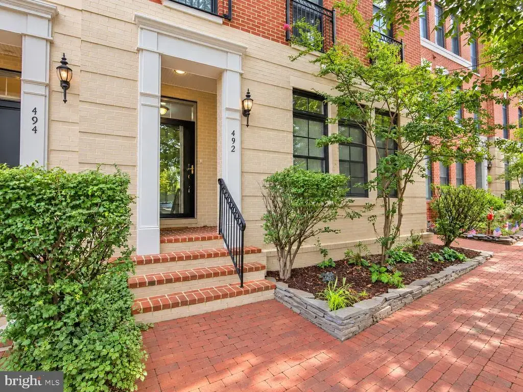 492 Harbor Side St, WOODBRIDGE